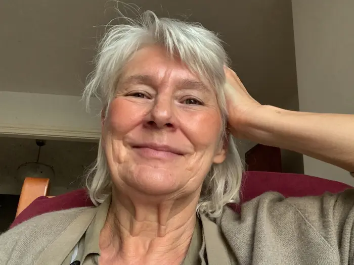 Susan R., 61, school receptionist